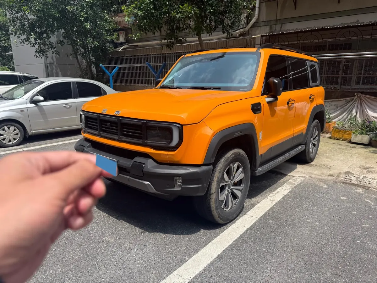 2024 Beijing BJ40 2.0T 245HP L4 8AT,autocango,china used car exporter,china ev exporter,chinese used car exporter,chinese used ev exporter