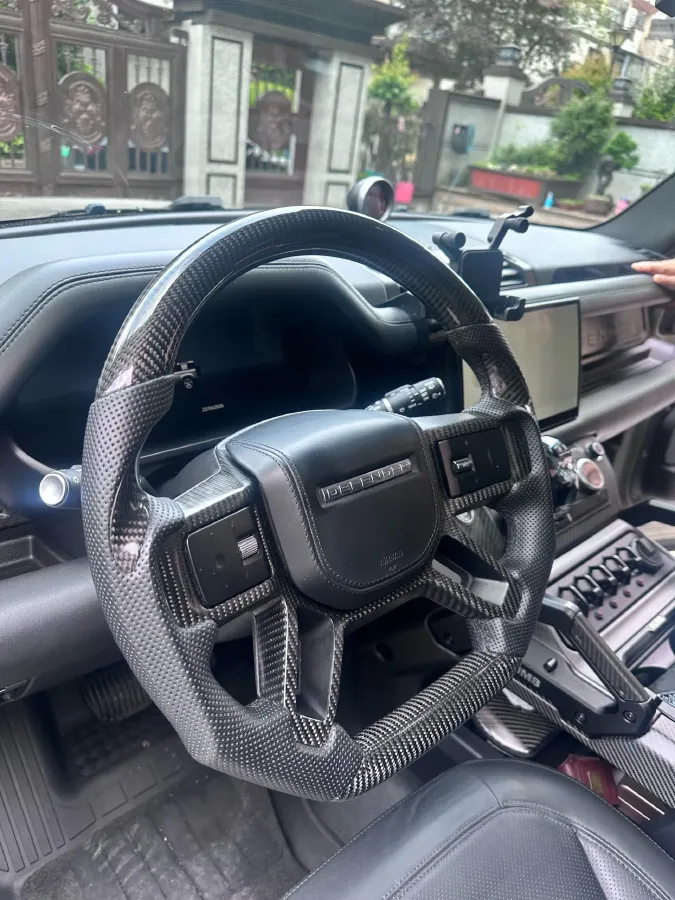 2023 Land Rover Defender 3.0T 400HP L6 8AT,autocango,china used car exporter,china ev exporter,chinese used car exporter,chinese used ev exporter