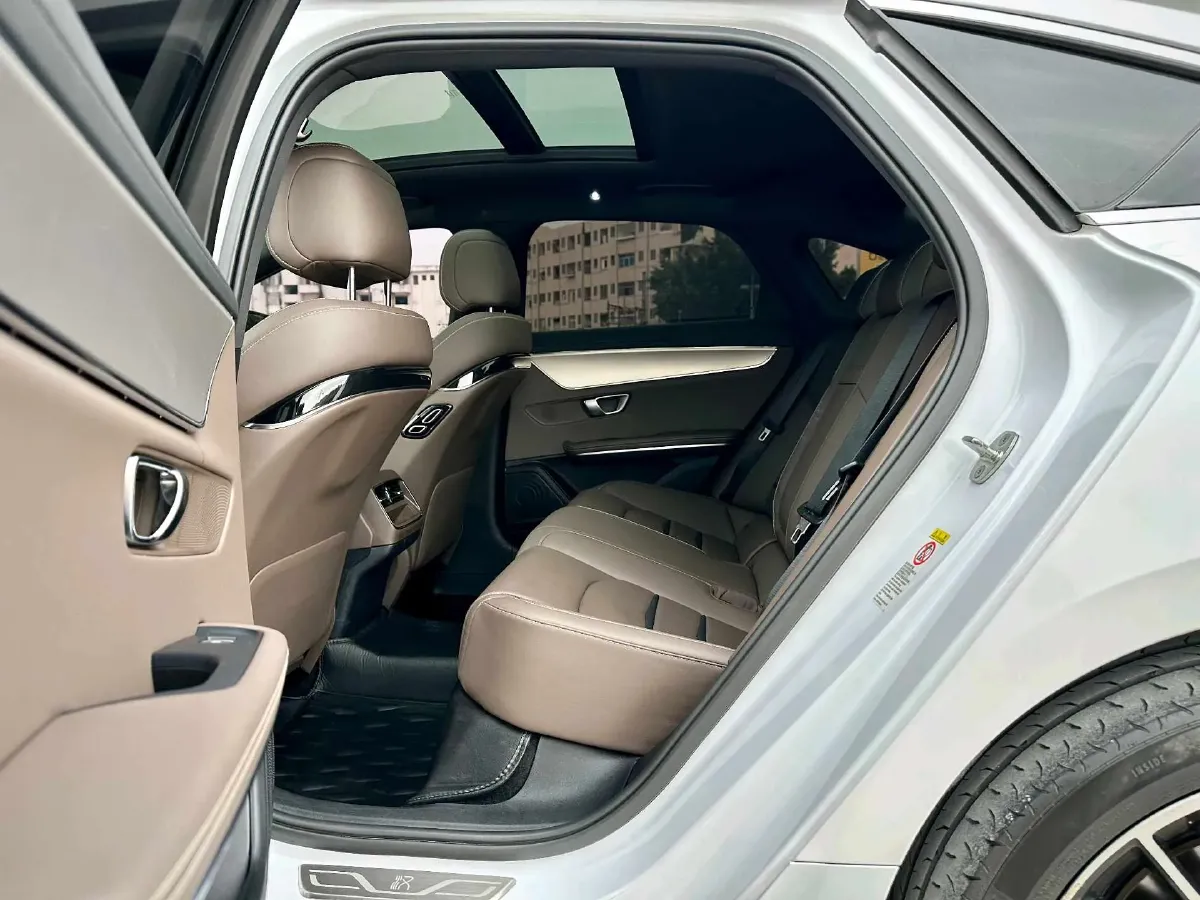 2020 WEY VV7 2.0T 227HP L4 7DCT PHEV,autocango,china used car exporter,china ev exporter,chinese used car exporter,chinese used ev exporter