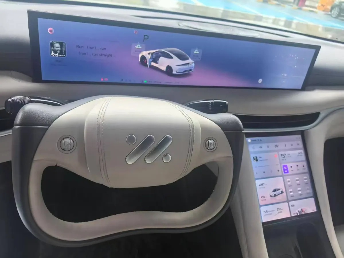 2024 IM L6 BEV 75KWH,autocango,china used car exporter,china ev exporter,chinese used car exporter,chinese used ev exporter