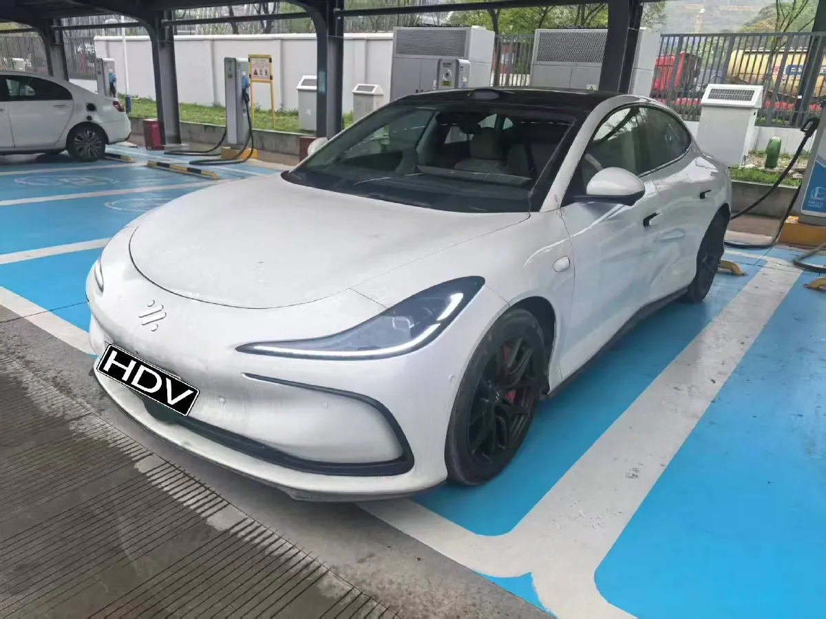 2024 IM L6 BEV 75KWH,autocango,china used car exporter,china ev exporter,chinese used car exporter,chinese used ev exporter