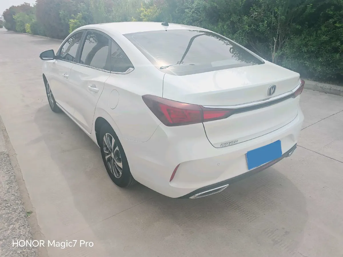 2021 ChangAn Eado 1.6L 128HP L4 5MT,autocango,china used car exporter,china ev exporter,chinese used car exporter,chinese used ev exporter