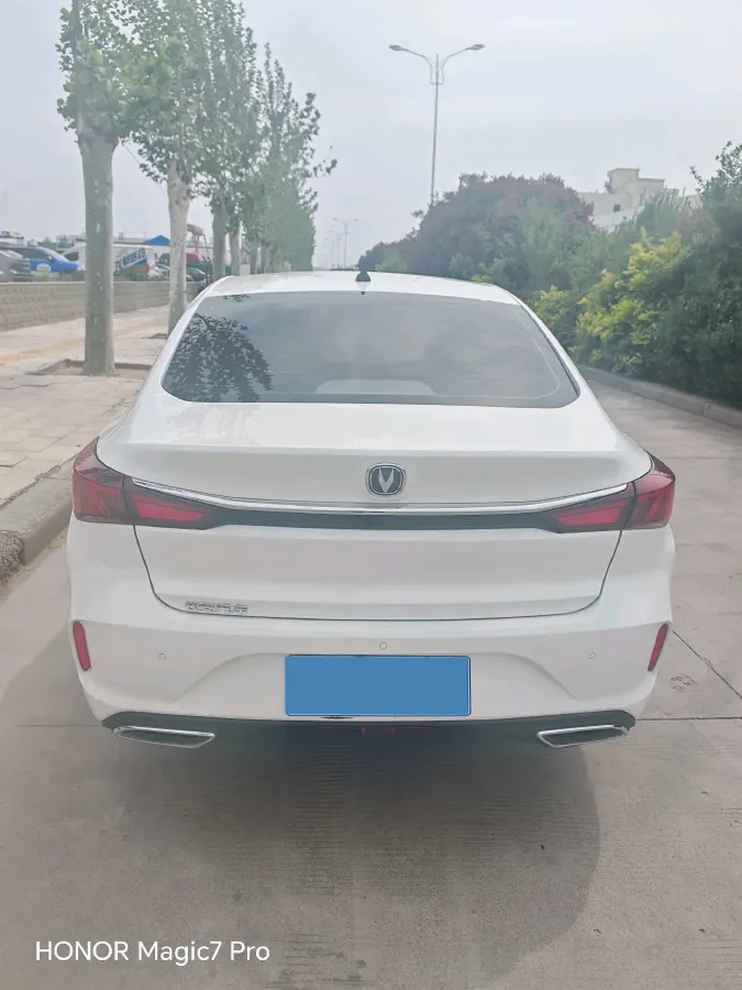 2021 ChangAn Eado 1.6L 128HP L4 5MT,autocango,china used car exporter,china ev exporter,chinese used car exporter,chinese used ev exporter