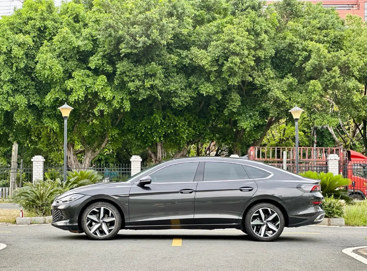 2024 Volkswagen Lamando 1.4T 150HP L4 7DCT,autocango,china used car exporter,china ev exporter,chinese used car exporter,chinese used ev exporter