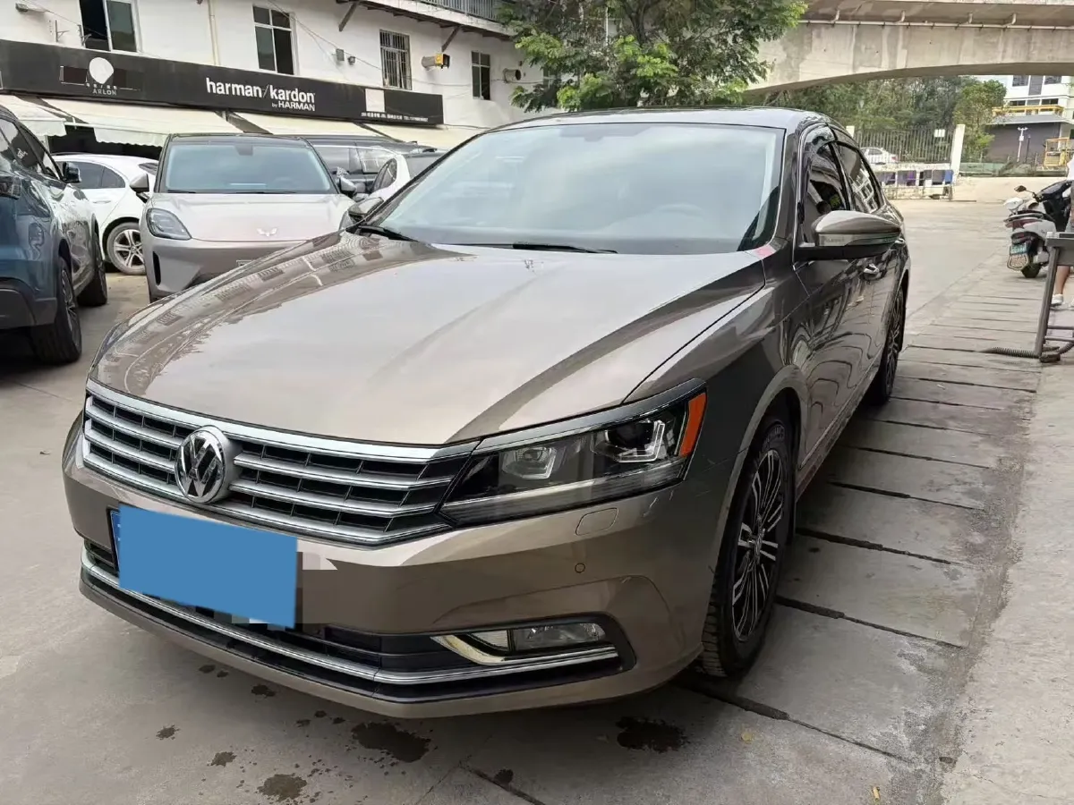 2017 Volkswagen Passat 1.8T 180HP L4 7DCT,autocango,china used car exporter,china ev exporter,chinese used car exporter,chinese used ev exporter
