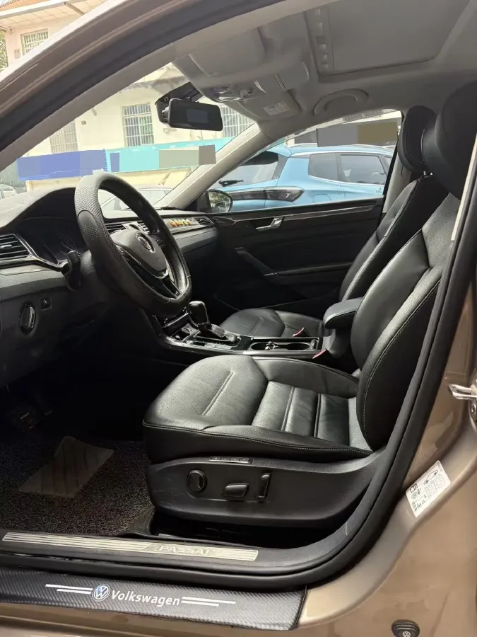 2017 Volkswagen Passat 1.8T 180HP L4 7DCT,autocango,china used car exporter,china ev exporter,chinese used car exporter,chinese used ev exporter