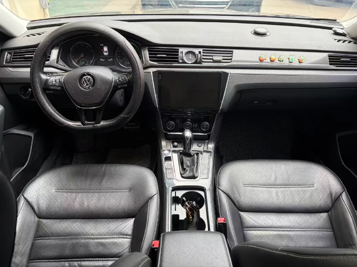 2017 Volkswagen Passat 1.8T 180HP L4 7DCT,autocango,china used car exporter,china ev exporter,chinese used car exporter,chinese used ev exporter