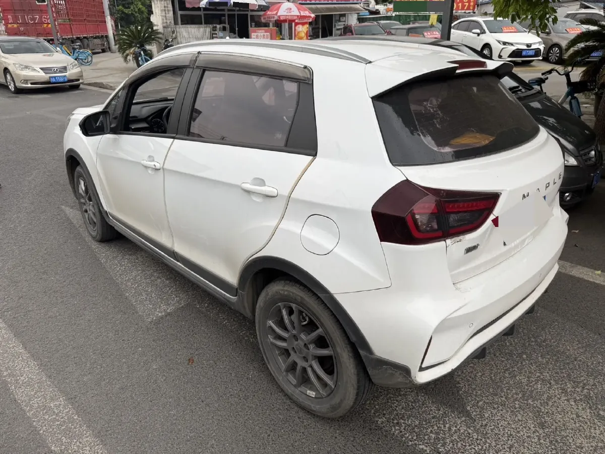 2022 Livan X3 PRO 1.5L 113HP L4 5MT,autocango,china used car exporter,china ev exporter,chinese used car exporter,chinese used ev exporter
