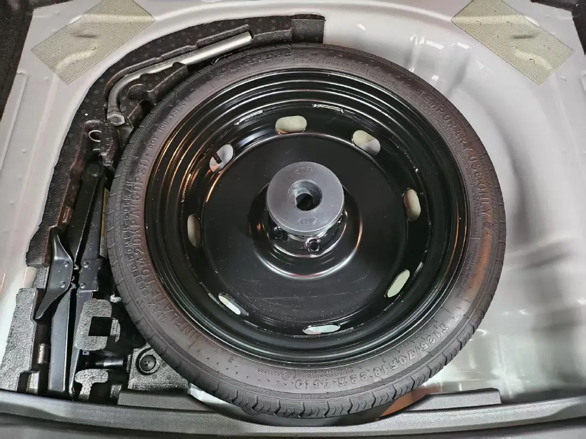 2022 Skoda Karoq 1.4T 150HP L4 7DCT,autocango,china used car exporter,china ev exporter,chinese used car exporter,chinese used ev exporter