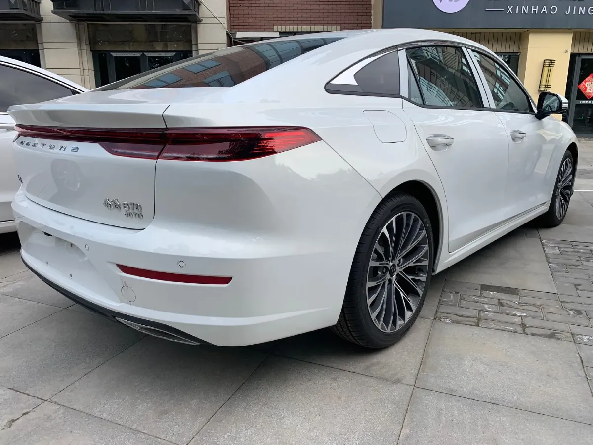 2024 Bestune B70 2.0T 224HP L4 6AT,autocango,china used car exporter,china ev exporter,chinese used car exporter,chinese used ev exporter