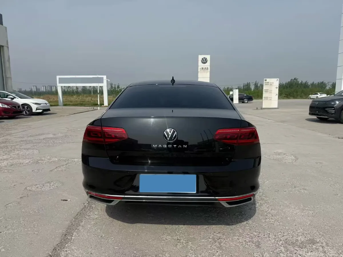 2020 Volkswagen Magotan 2.0T 186HP L4 7DCT,autocango,china used car exporter,china ev exporter,chinese used car exporter,chinese used ev exporter