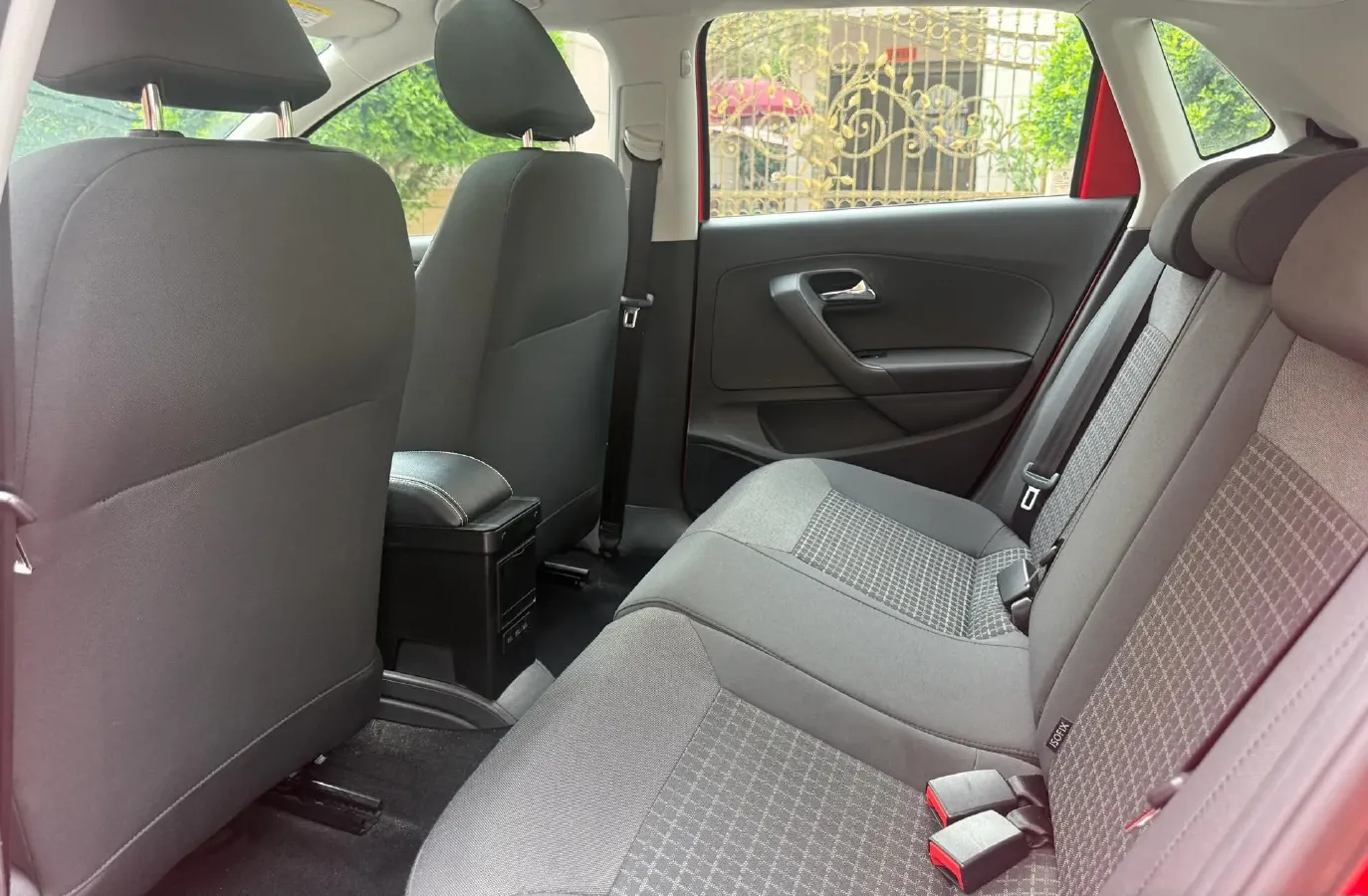 2016 Volkswagen Polo 1.6L 110HP L4 6AT,autocango,china used car exporter,china ev exporter,chinese used car exporter,chinese used ev exporter