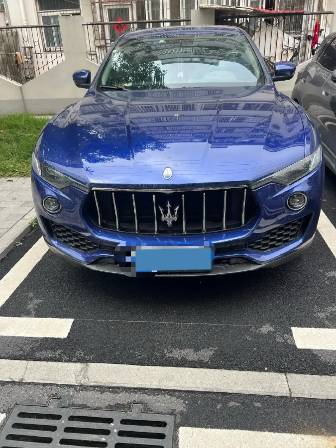 2021 Maserati Levante 3.0T 350HP V6 8AT,autocango,china used car exporter,china ev exporter,chinese used car exporter,chinese used ev exporter