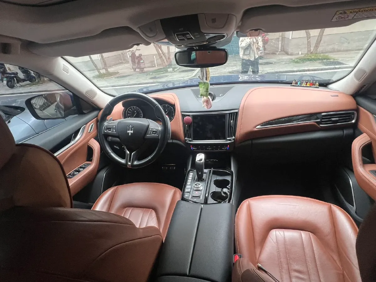 2021 Maserati Levante 3.0T 350HP V6 8AT,autocango,china used car exporter,china ev exporter,chinese used car exporter,chinese used ev exporter