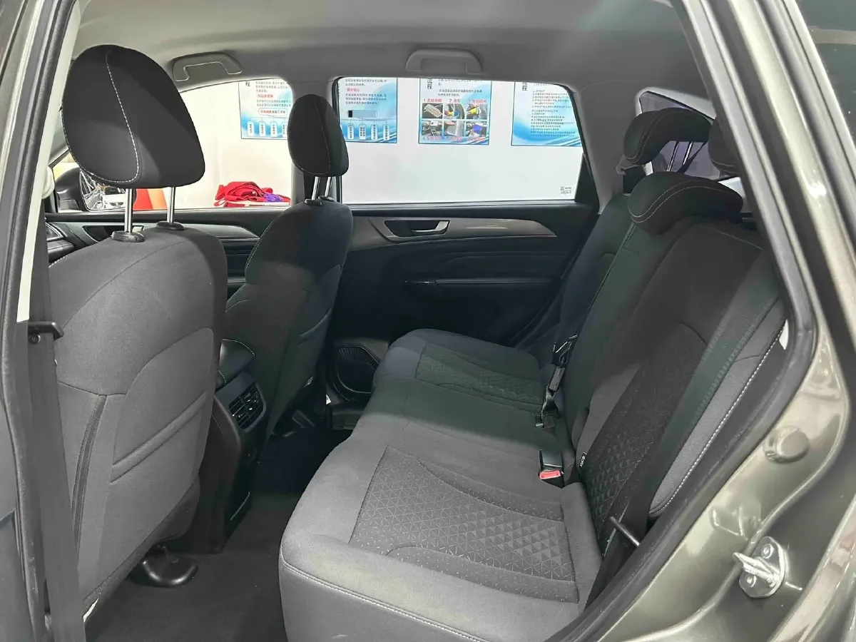 2021 Haval M6 1.5T 150HP L4 6MT,autocango,china used car exporter,china ev exporter,chinese used car exporter,chinese used ev exporter