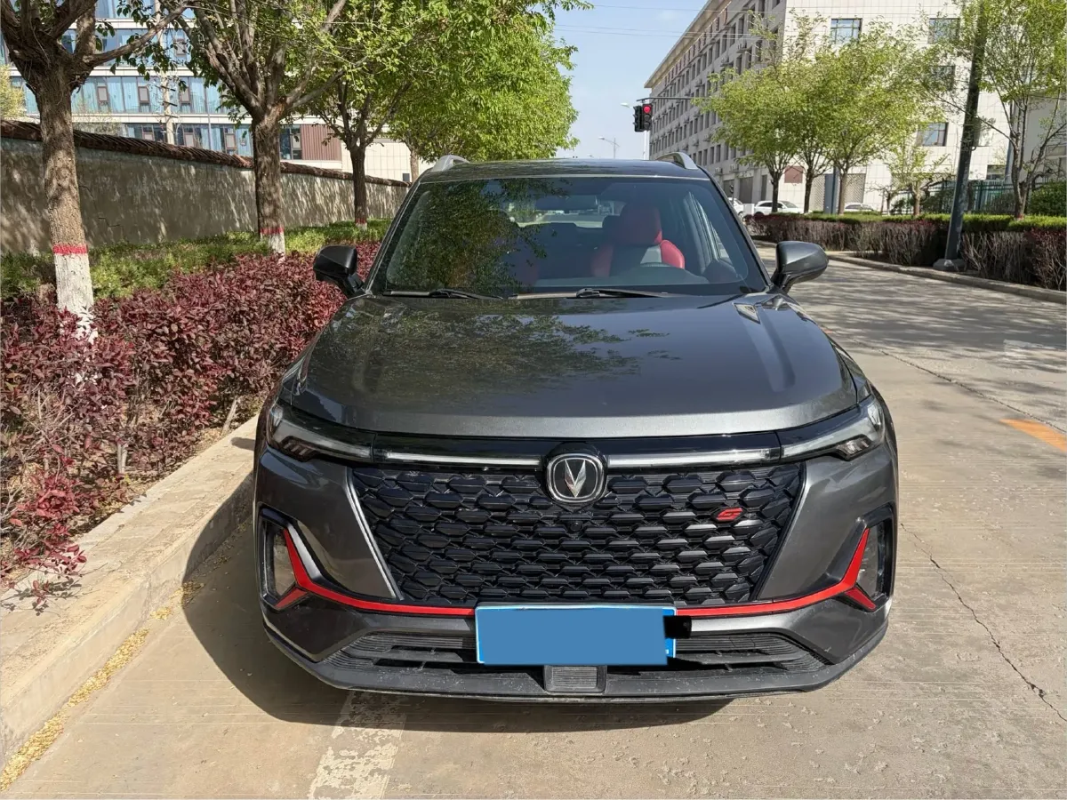 2021 ChangAn CS35 Plus 1.4T 160HP L4 7DCT,autocango,china used car exporter,china ev exporter,chinese used car exporter,chinese used ev exporter