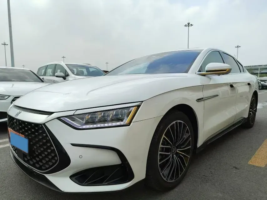 2022 Volkswagen Tiguan L 2.0T 186HP L4 7DCT,autocango,china used car exporter,china ev exporter,chinese used car exporter,chinese used ev exporter