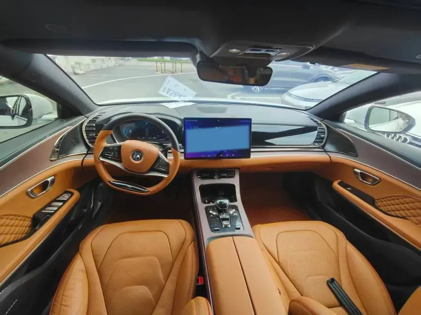 2022 Volkswagen Tiguan L 2.0T 186HP L4 7DCT,autocango,china used car exporter,china ev exporter,chinese used car exporter,chinese used ev exporter