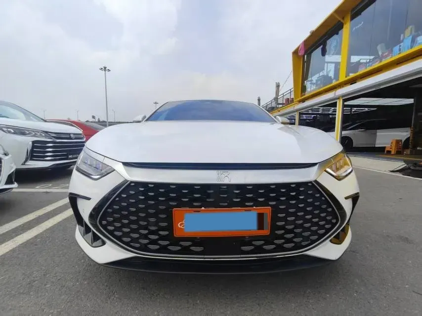 2022 Volkswagen Tiguan L 2.0T 186HP L4 7DCT,autocango,china used car exporter,china ev exporter,chinese used car exporter,chinese used ev exporter