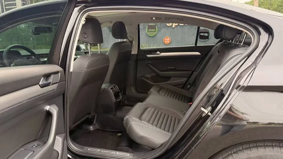 2020 Volkswagen Magotan 1.4T 150HP L4 7DCT,autocango,china used car exporter,china ev exporter,chinese used car exporter,chinese used ev exporter