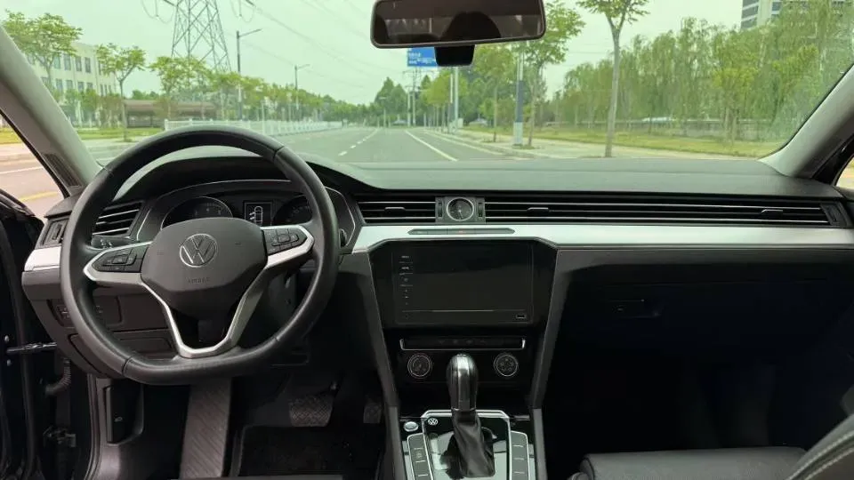 2020 Volkswagen Magotan 1.4T 150HP L4 7DCT,autocango,china used car exporter,china ev exporter,chinese used car exporter,chinese used ev exporter