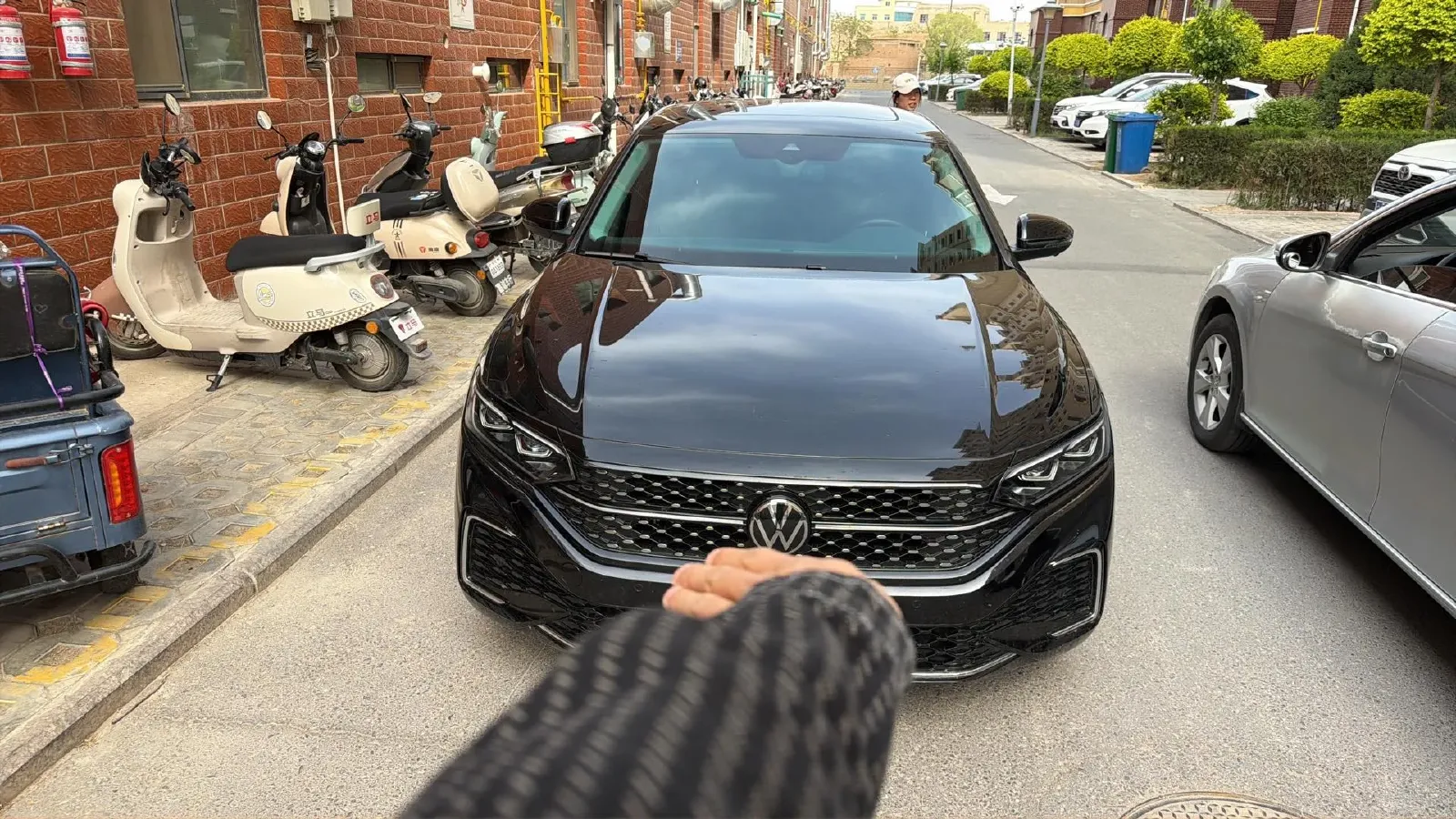 2025 Volkswagen Passat 2.0T 220HP L4 7DCT,autocango,china used car exporter,china ev exporter,chinese used car exporter,chinese used ev exporter