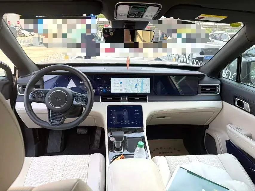 2020 Li ONE Range Extended 131HP REEV 40.5KWH,autocango,china used car exporter,china ev exporter,chinese used car exporter,chinese used ev exporter