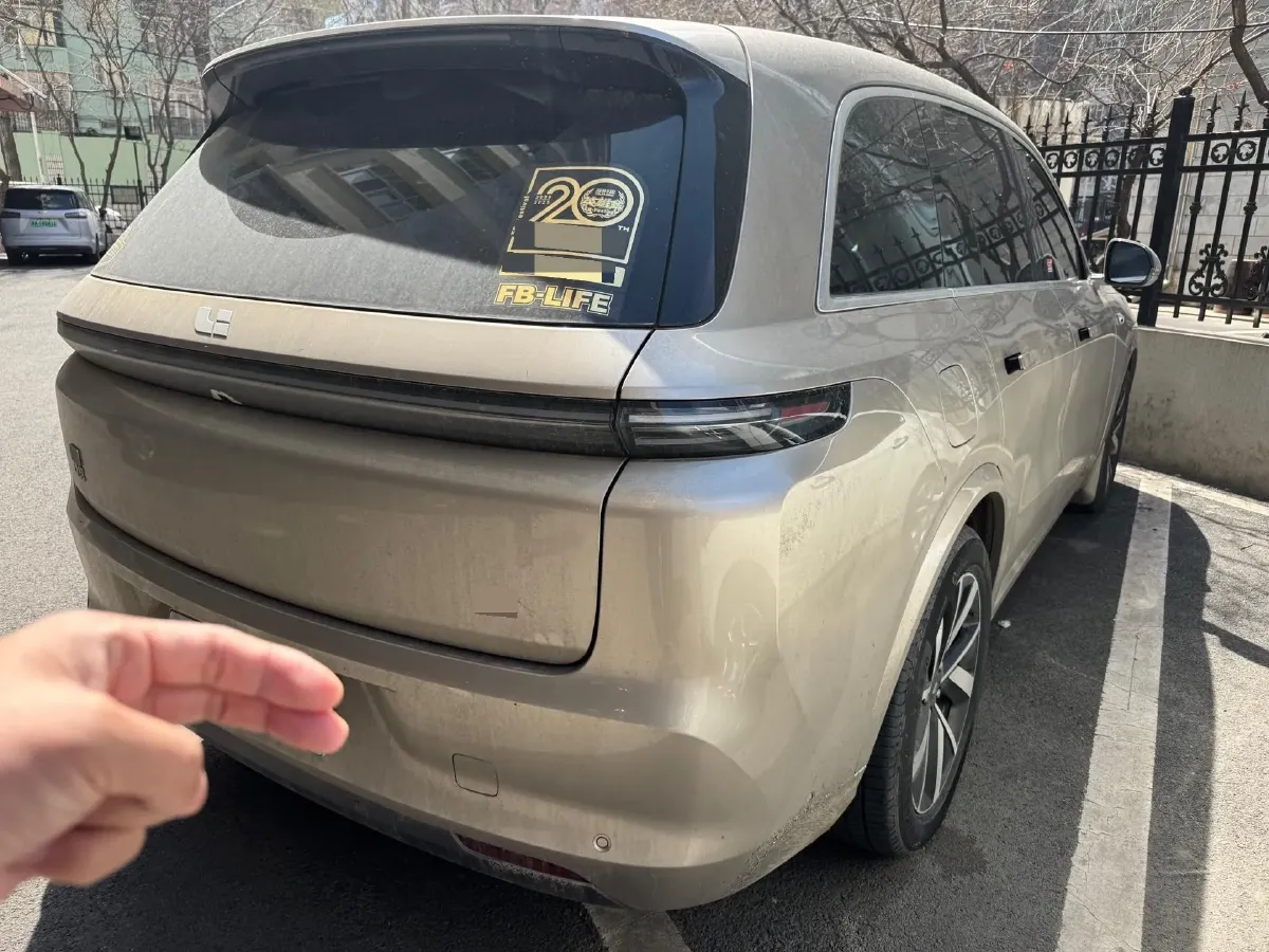 2023 Li L8 Range Extended 154HP REEV 40.9KWH,autocango,china used car exporter,china ev exporter,chinese used car exporter,chinese used ev exporter