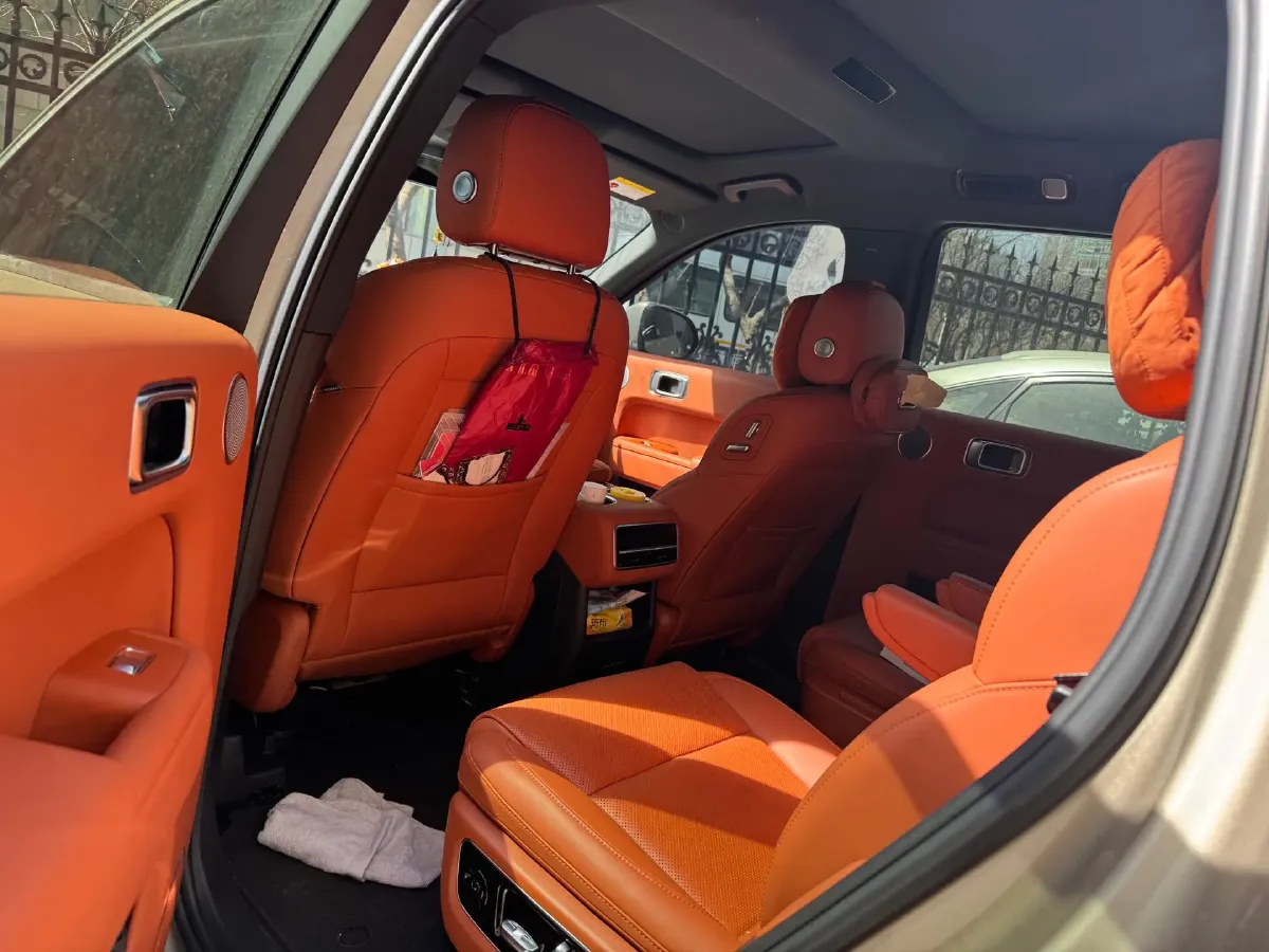 2023 Li L8 Range Extended 154HP REEV 40.9KWH,autocango,china used car exporter,china ev exporter,chinese used car exporter,chinese used ev exporter