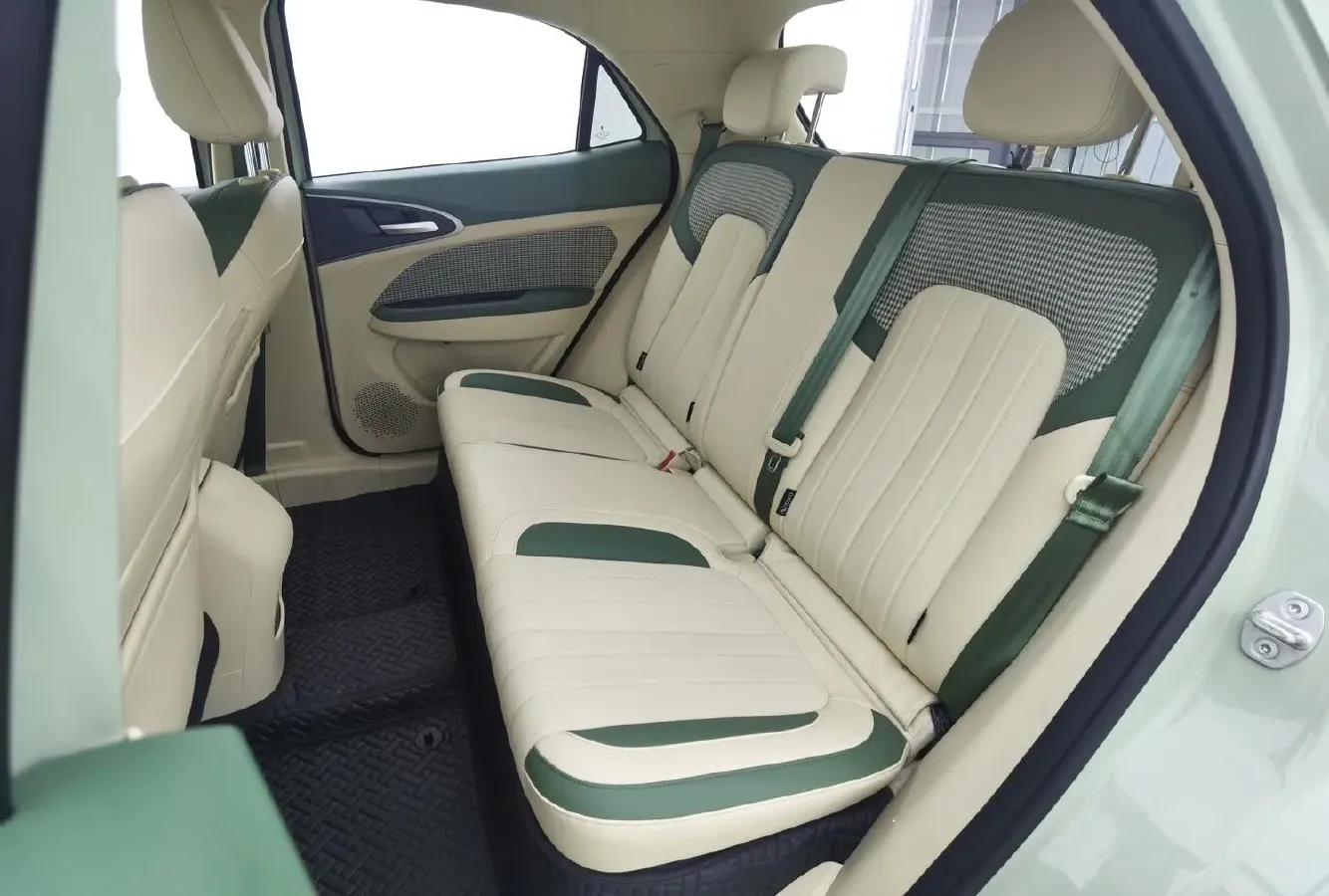 2024 Ora FunkyCat BEV 47.8KWH,autocango,china used car exporter,china ev exporter,chinese used car exporter,chinese used ev exporter