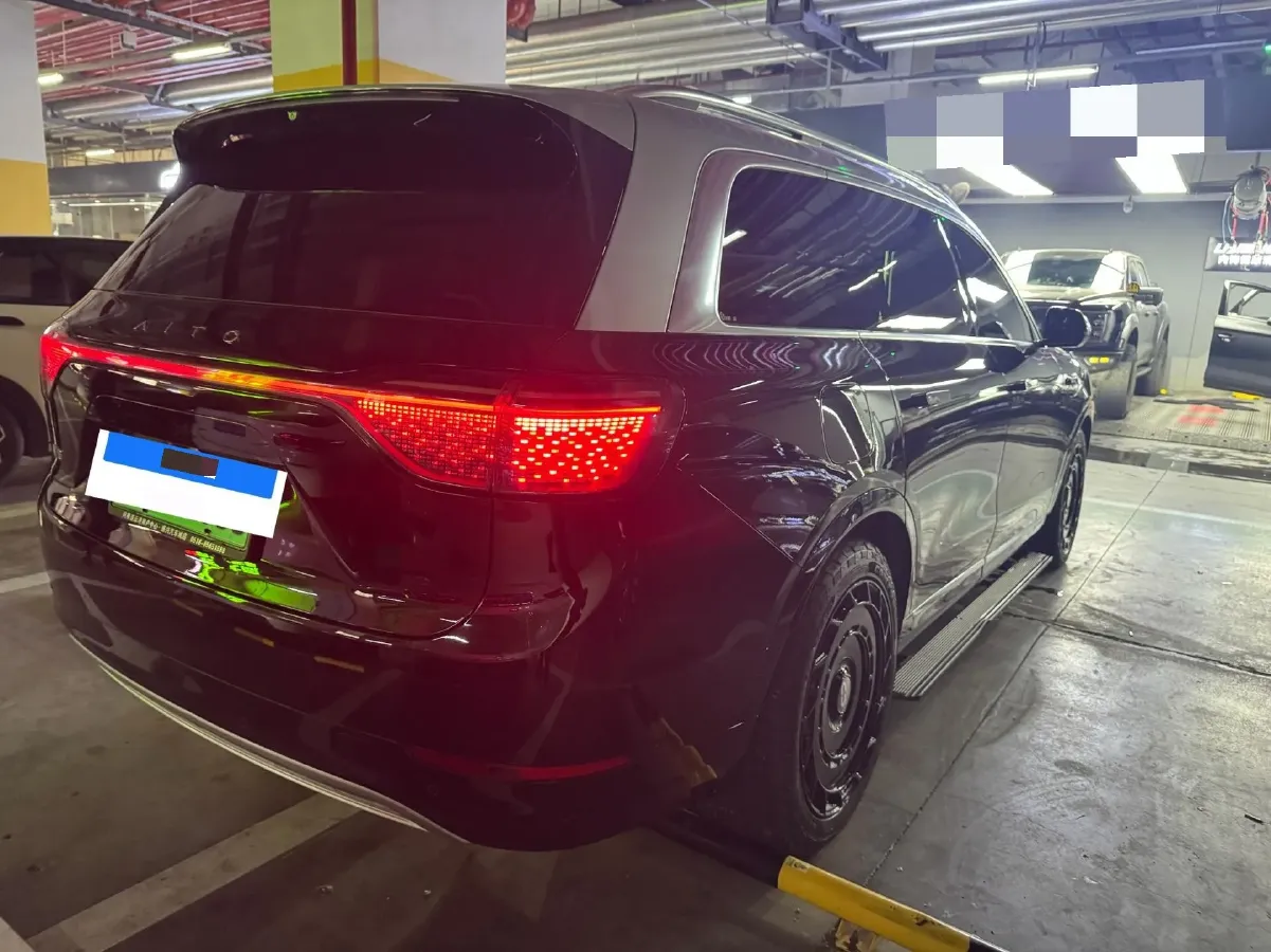 2024 AITO AITO M9 1.5T 152HP L4 REEV 42KWH,autocango,china used car exporter,china ev exporter,chinese used car exporter,chinese used ev exporter