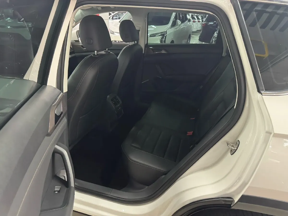 2022 Volkswagen Tharu 1.4T 150HP L4 7DCT,autocango,china used car exporter,china ev exporter,chinese used car exporter,chinese used ev exporter