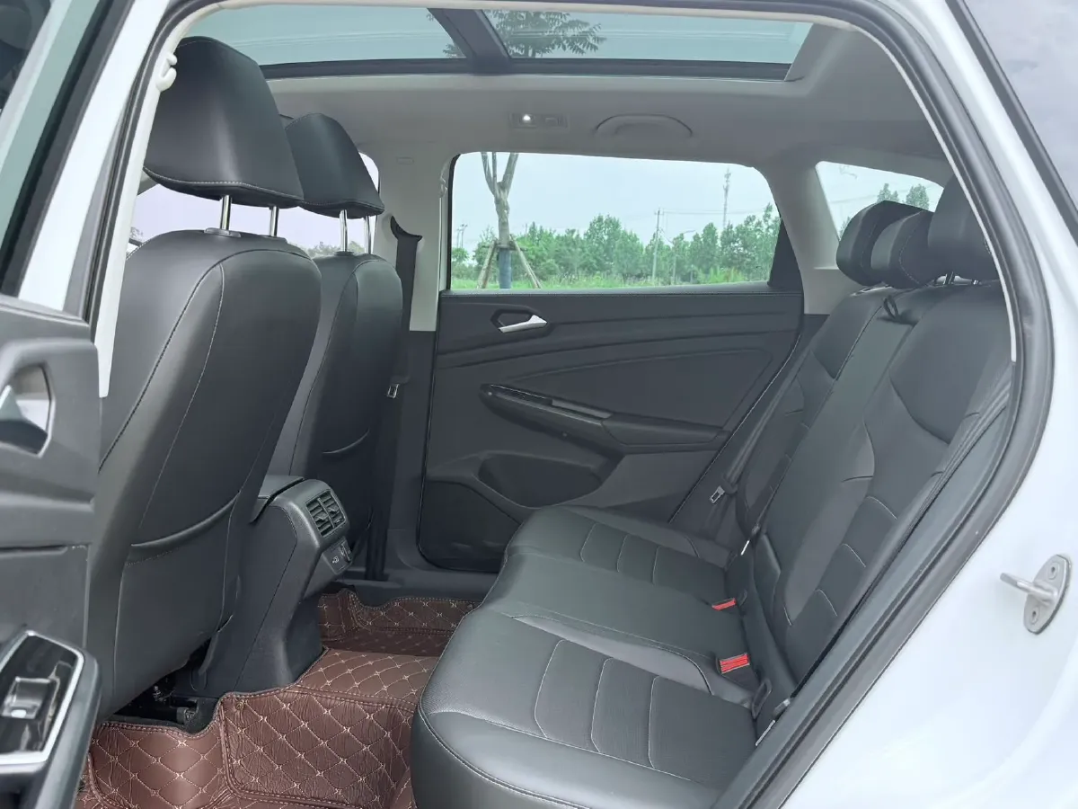 2021 Jetta VS7 1.4T 150HP L4 6AT,autocango,china used car exporter,china ev exporter,chinese used car exporter,chinese used ev exporter