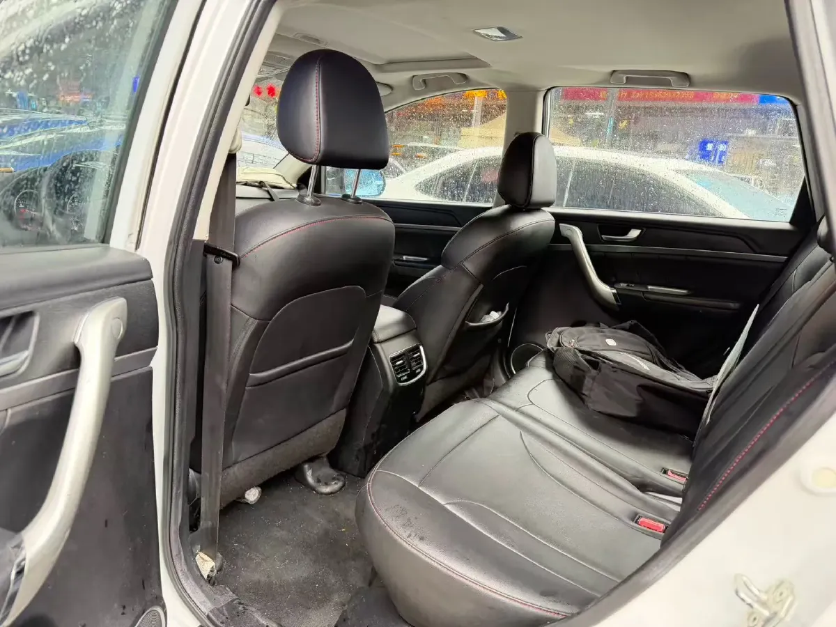 2018 Haval M6 1.5T 150HP L4 7DCT,autocango,china used car exporter,china ev exporter,chinese used car exporter,chinese used ev exporter