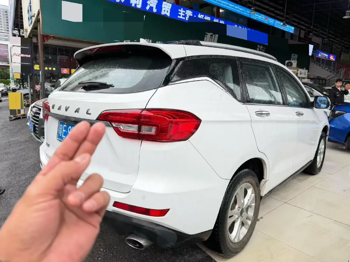 2018 Haval M6 1.5T 150HP L4 7DCT,autocango,china used car exporter,china ev exporter,chinese used car exporter,chinese used ev exporter
