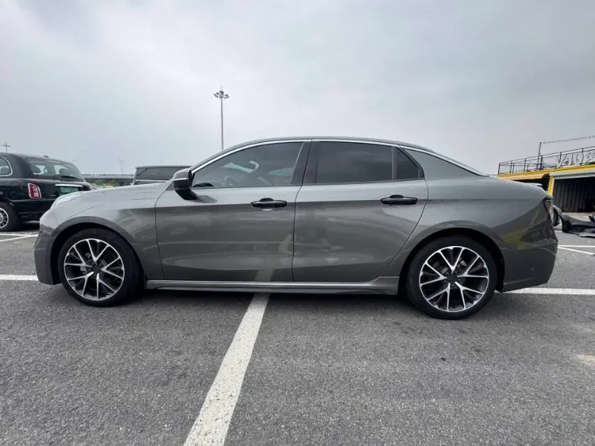 2022 LYNK&CO 03 2.0T 190HP L4 7DCT,autocango,china used car exporter,china ev exporter,chinese used car exporter,chinese used ev exporter