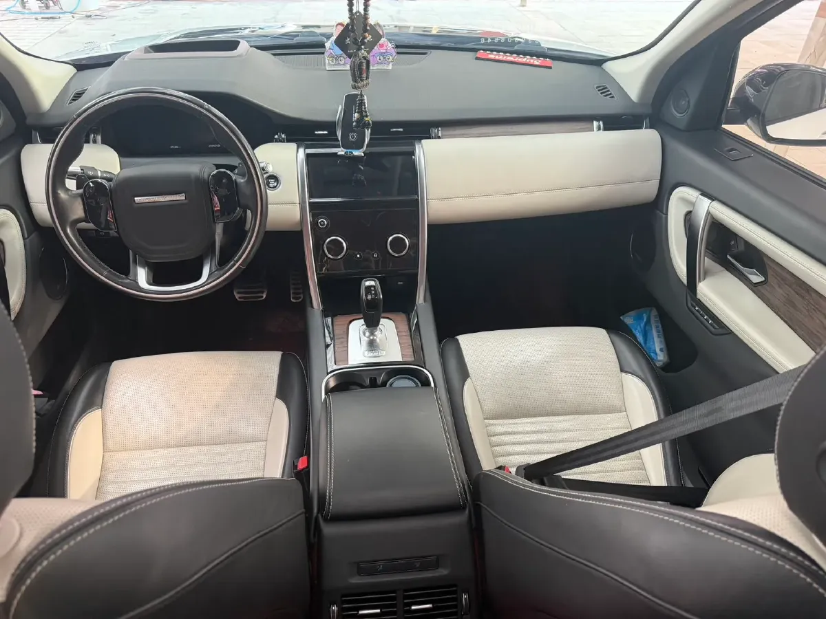 2020 Land Rover Discovery Sport 2.0T 249HP L4 9AT,autocango,china used car exporter,china ev exporter,chinese used car exporter,chinese used ev exporter