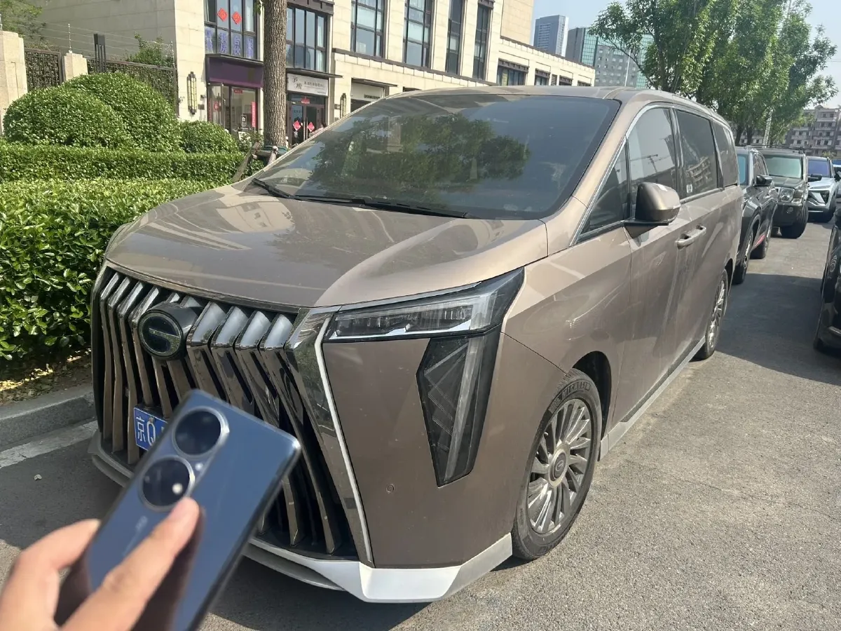 2023 GAC Trumpchi M8 2.0T 190HP L4 E-CVT Hybrid,autocango,china used car exporter,china ev exporter,chinese used car exporter,chinese used ev exporter