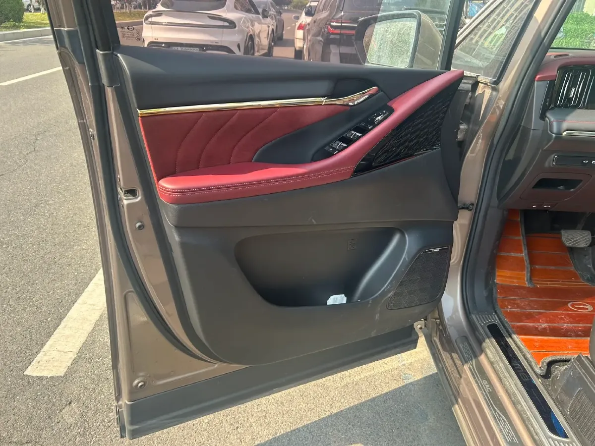 2023 GAC Trumpchi M8 2.0T 190HP L4 E-CVT Hybrid,autocango,china used car exporter,china ev exporter,chinese used car exporter,chinese used ev exporter