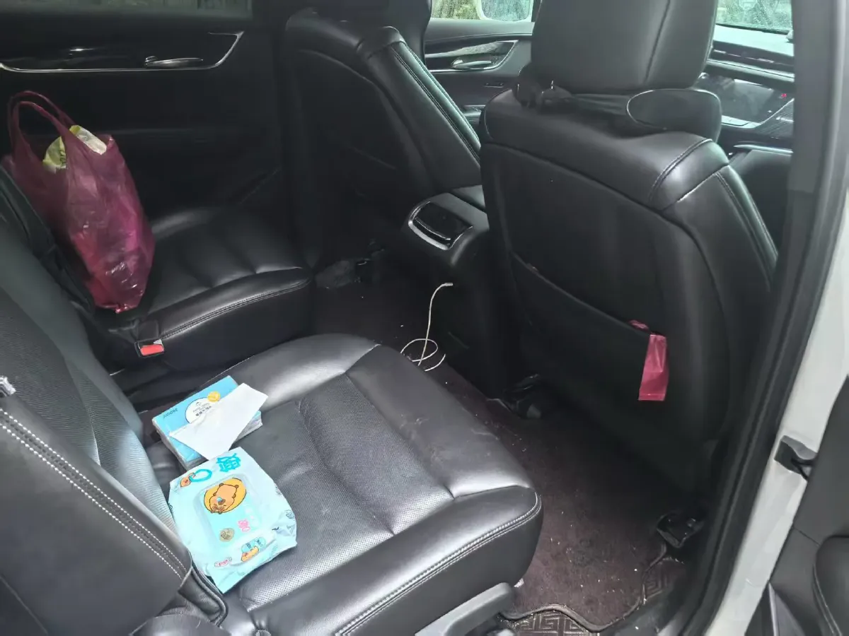 2021 Cadillac XT6 2.0T 237HP L4 9AT,autocango,china used car exporter,china ev exporter,chinese used car exporter,chinese used ev exporter