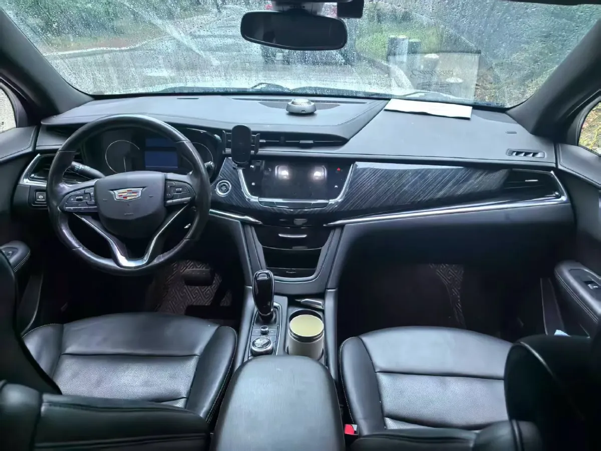 2021 Cadillac XT6 2.0T 237HP L4 9AT,autocango,china used car exporter,china ev exporter,chinese used car exporter,chinese used ev exporter