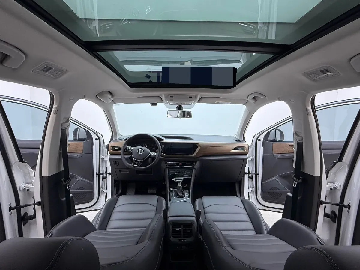 2021 Volkswagen Tharu 1.4T 150HP L4 7DCT,autocango,china used car exporter,china ev exporter,chinese used car exporter,chinese used ev exporter