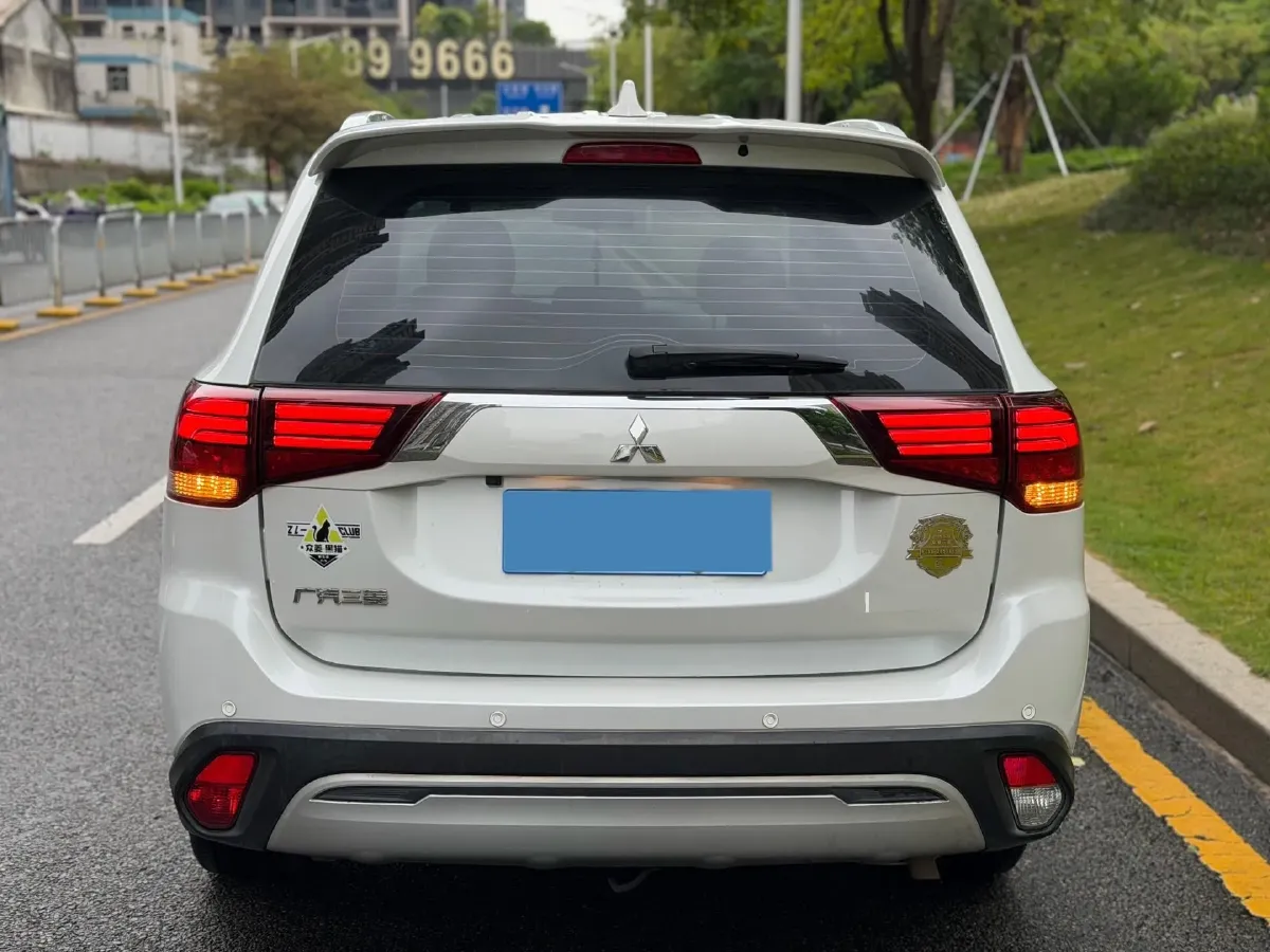 2019 Mitsubishi Outlander 2.0L 166HP L4 CVT,autocango,china used car exporter,china ev exporter,chinese used car exporter,chinese used ev exporter