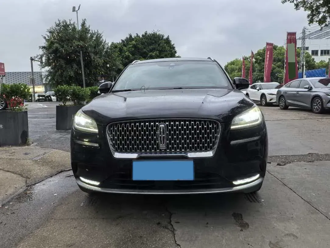 2022 Lincoln Corsair 2.0T 245HP L4 8AT,autocango,china used car exporter,china ev exporter,chinese used car exporter,chinese used ev exporter