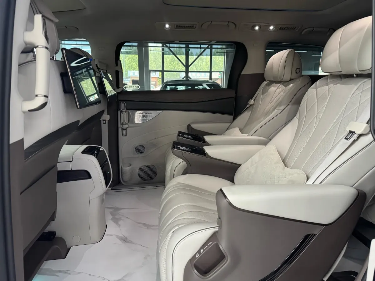 2022 Mercedes-Benz GLC Class 2.0T 197HP L4 9AT,autocango,china used car exporter,china ev exporter,chinese used car exporter,chinese used ev exporter