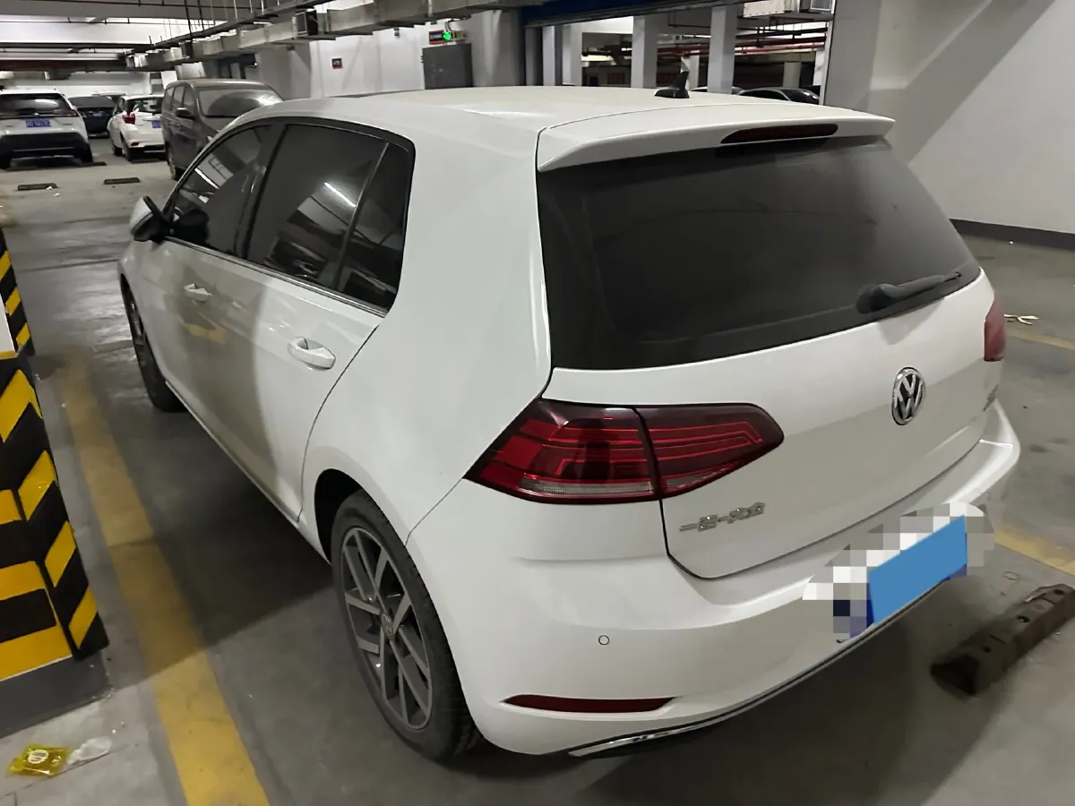 2020 Volkswagen Golf 1.2T 116HP L4 7DCT,autocango,china used car exporter,china ev exporter,chinese used car exporter,chinese used ev exporter