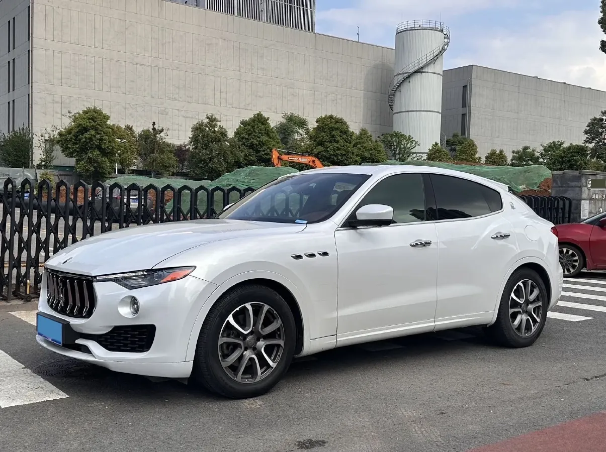 2019 Maserati Levante 3.0T 430HP V6 8AT,autocango,china used car exporter,china ev exporter,chinese used car exporter,chinese used ev exporter