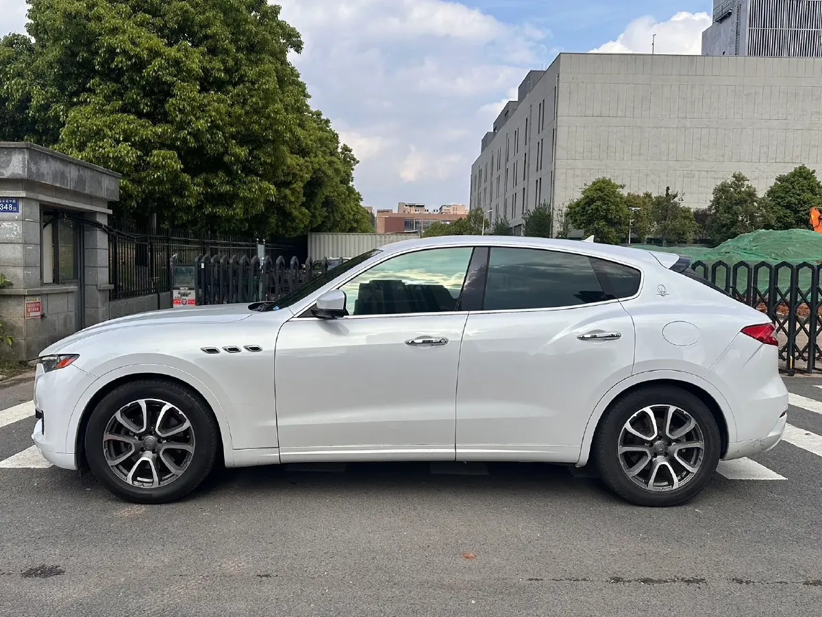 2019 Maserati Levante 3.0T 430HP V6 8AT,autocango,china used car exporter,china ev exporter,chinese used car exporter,chinese used ev exporter