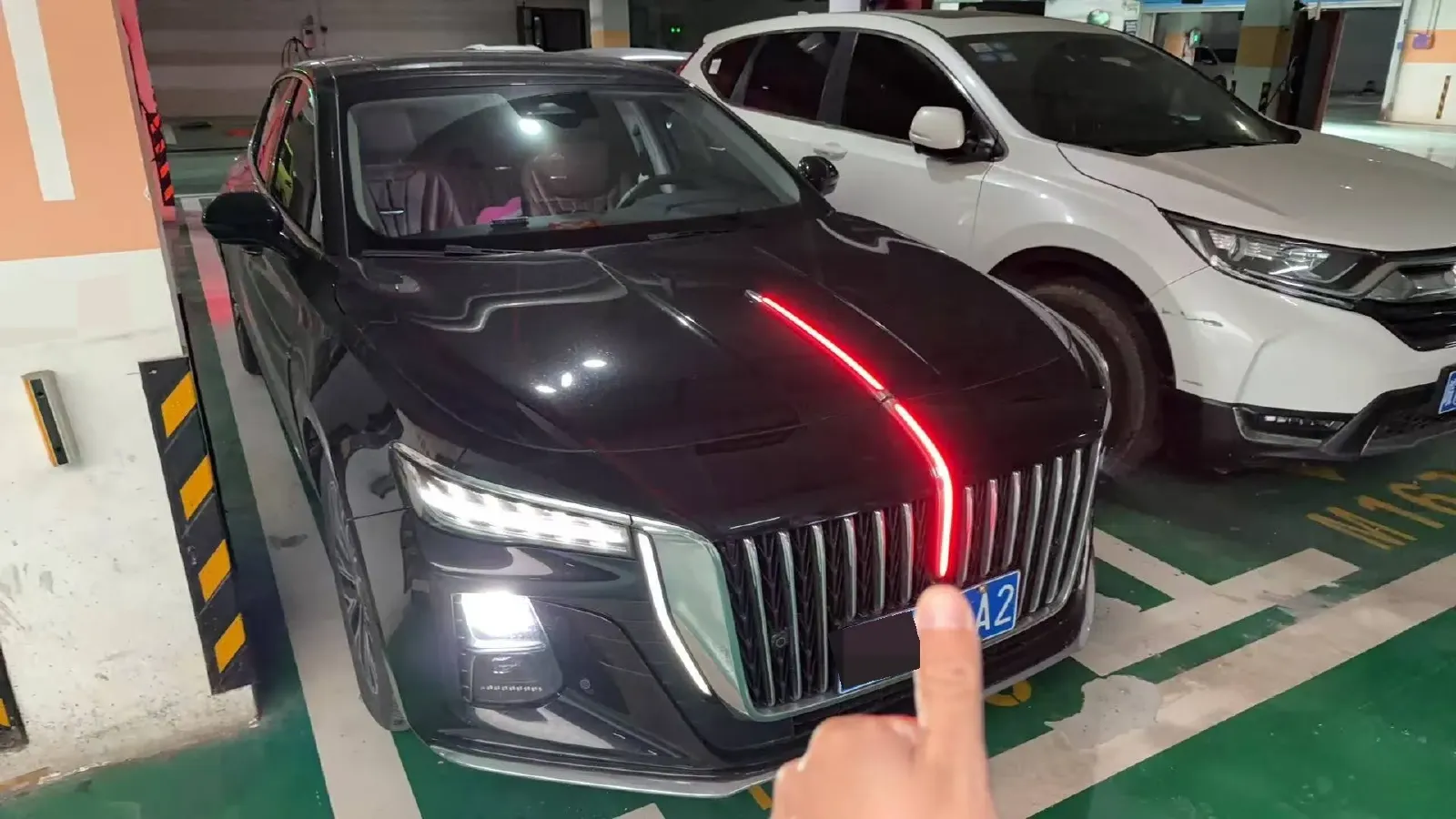 2022 HongQi H5 1.8T 197HP L4 6AT,autocango,china used car exporter,china ev exporter,chinese used car exporter,chinese used ev exporter