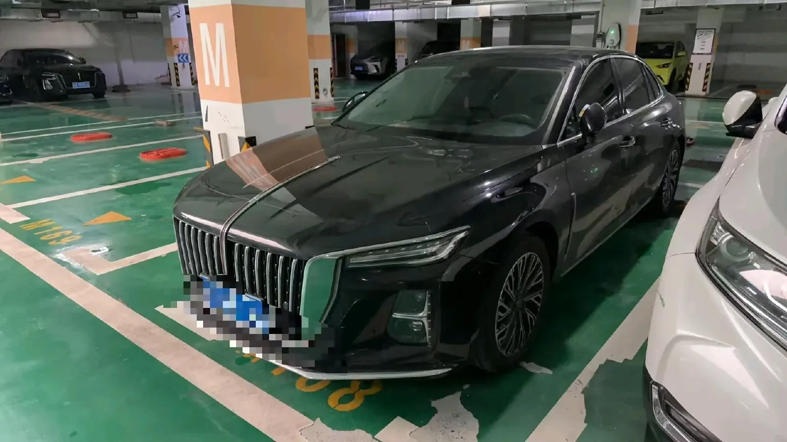 2022 HongQi H5 1.8T 197HP L4 6AT,autocango,china used car exporter,china ev exporter,chinese used car exporter,chinese used ev exporter